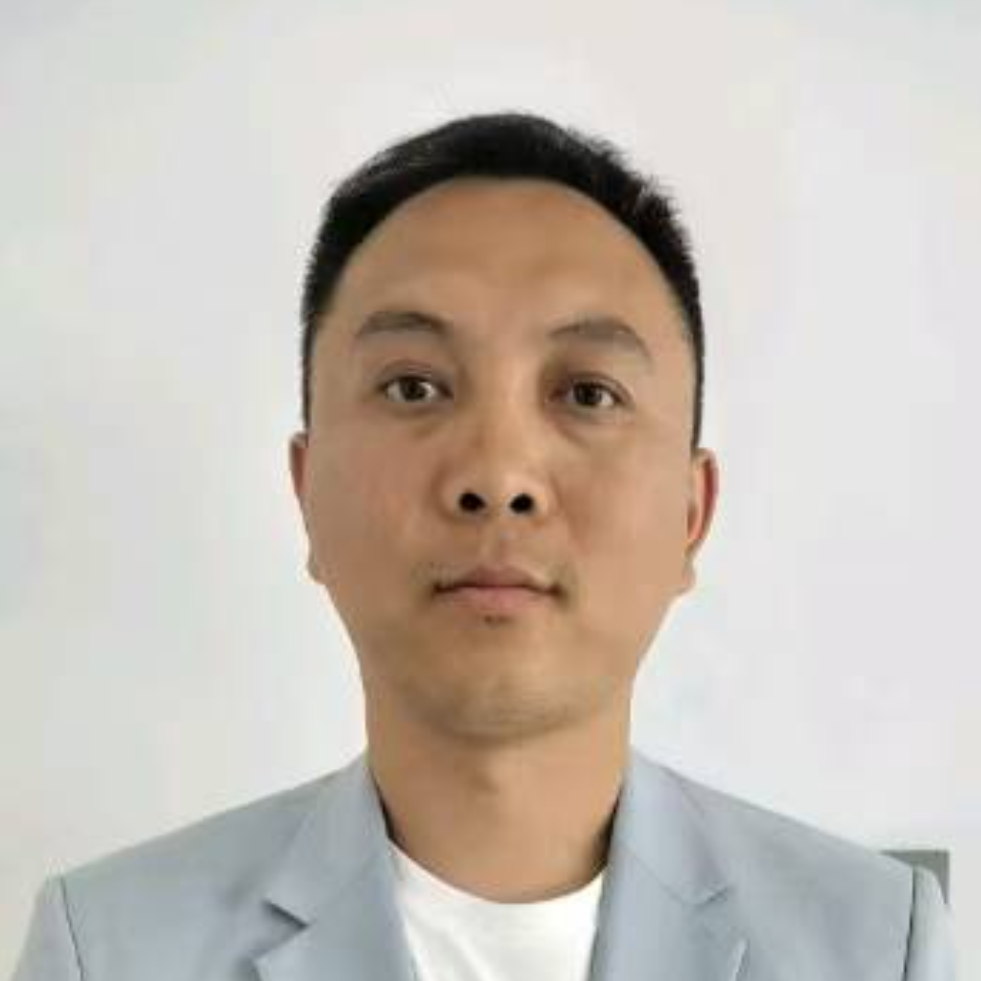 李洪革